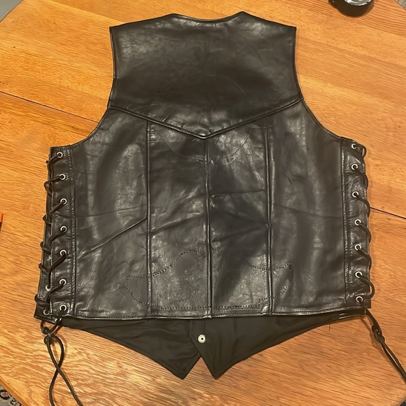 Addis Fashions Genuine Leather motorcycle vest. Made in USA - Picture 10 of 16